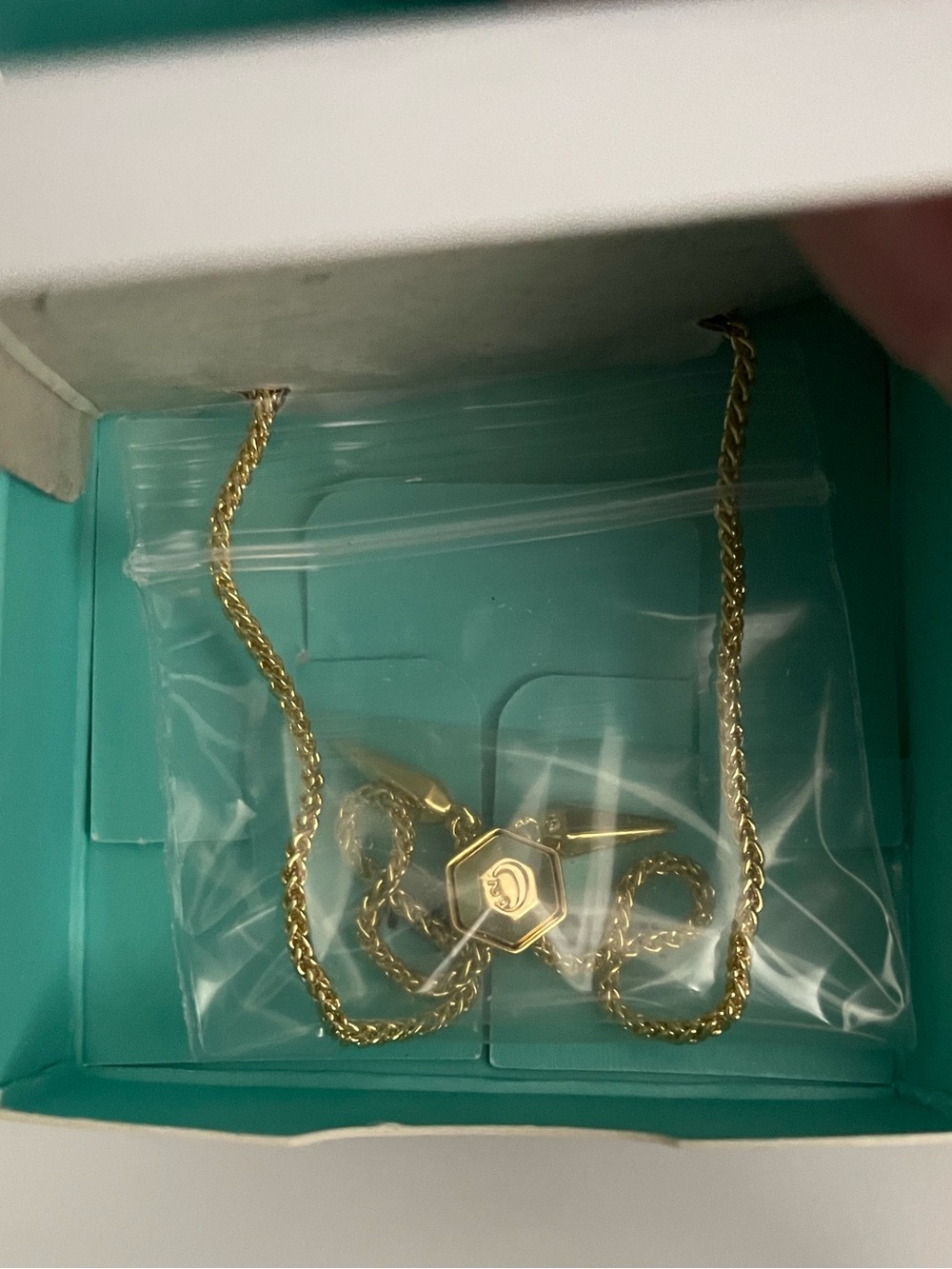 Origami Owl x Winnie the Pooh Gold Honeycomb Bolo Bracelet Locket - Picture 2 of 6